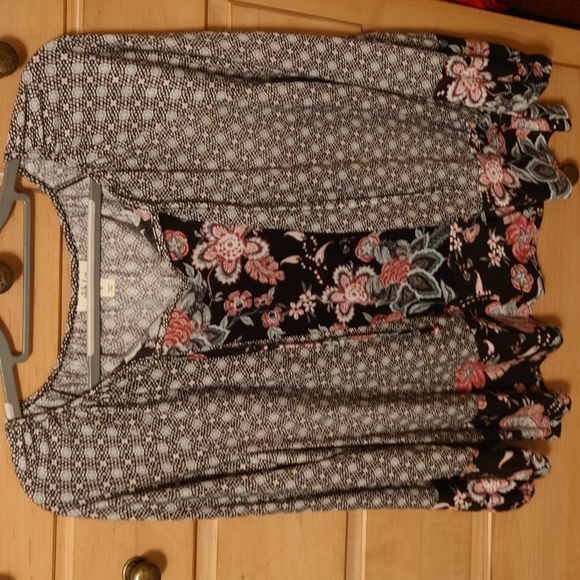 Style & Co V-Neck peasant top, size XL - Picture 1 of 3